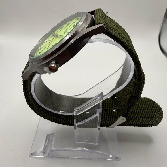 New Soki Canvas Green Belt, Military Watch, Date Display, Men's (New Battery) - Picture 7 of 9